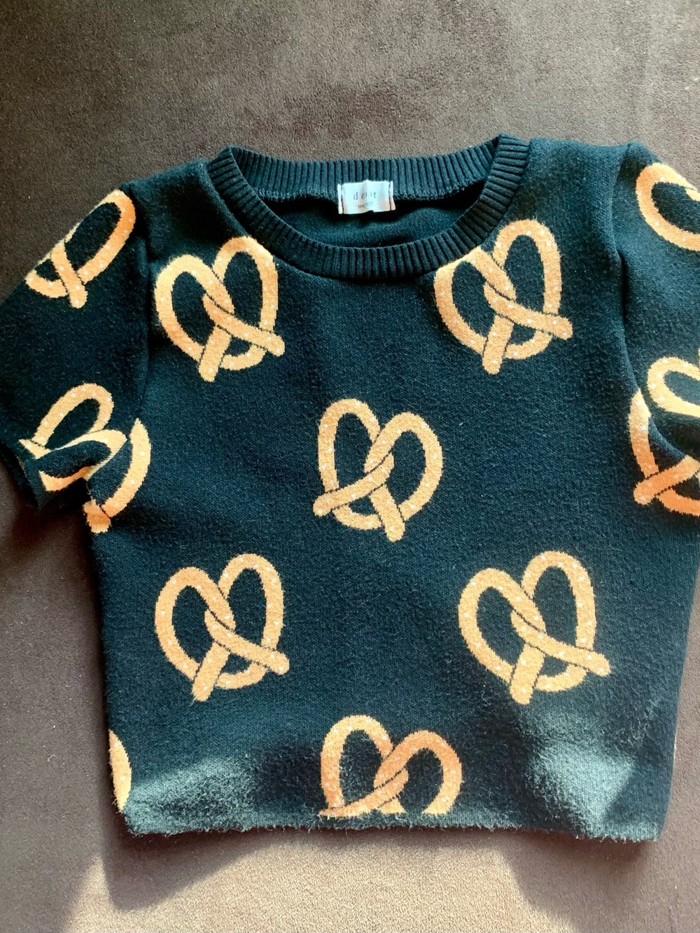 debut Black Crop Sweater with Adorable Gold Pretzel Motif